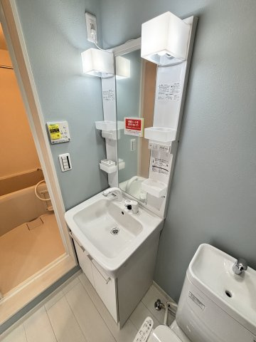 ショコラBASEの独立洗面台