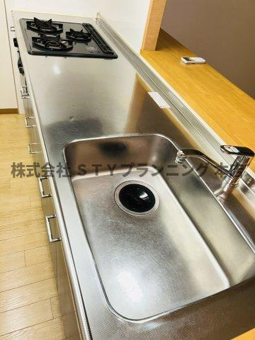 仲介手数料０円！フォレスト白鳥のキッチン