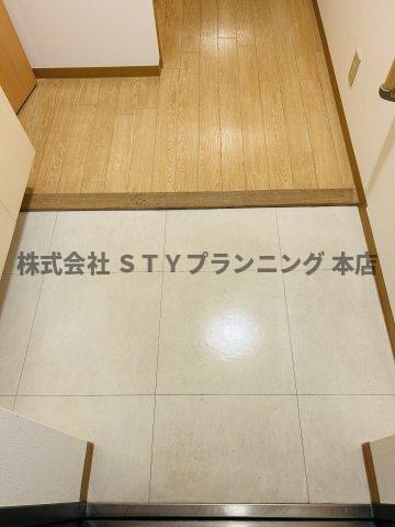 仲介手数料０円！フォレスト白鳥の玄関