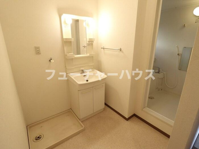 リード住吉の洗面所