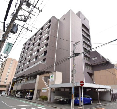 【外観】 | オーベル横浜・戸部本町 | 総戸数78戸、平成7年6月築、管理人は日勤勤務につき管理体制良好です♪