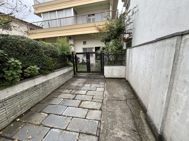 駐車スペースがございます。