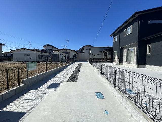 新築戸建　富田字大徳南の駐車場