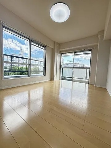 ときわ上筒井レクランの居間・リビング