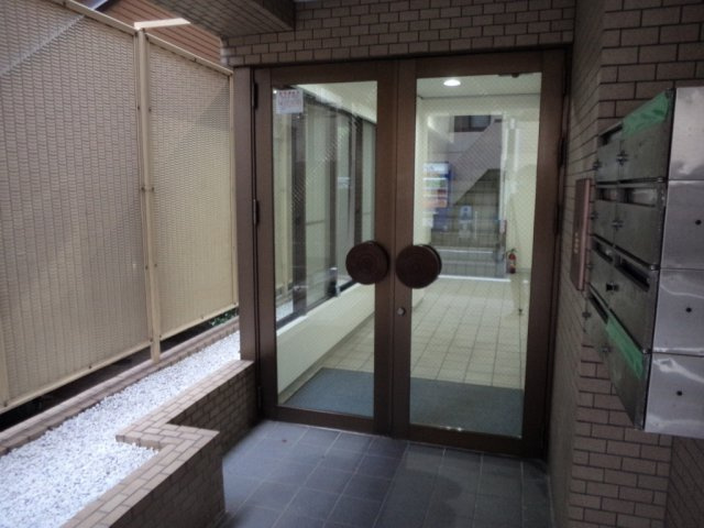 Briller Residence南元町のエントランス
