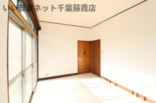 サンシャインヒルズ市原菊間の洋室|スタンダードな洋室です