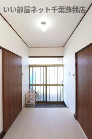 サンシャインヒルズ市原菊間の玄関|きれいな玄関です