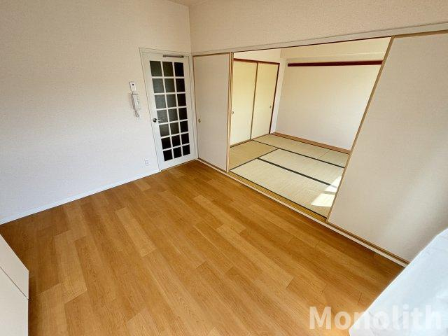 堺市南区城山台２丁の賃貸マンションの内装