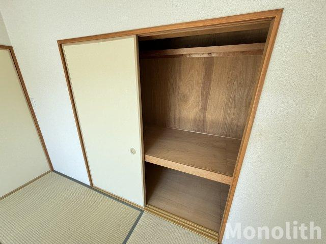 堺市南区城山台２丁の賃貸マンションの収納