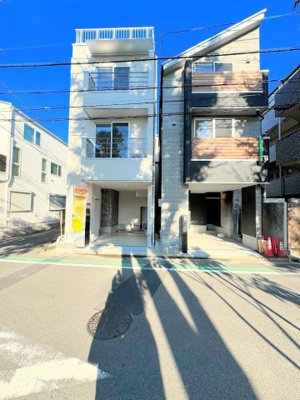 【前面道路含む現地写真】 | ◆◇綱島東B号棟◇◆ | ◆一戸建てを中心とした街並みが整然と続き、周辺は高い建物が建っていないので、緑の多い閑静な趣を感じる環境です。街並みや周辺環境も重要なポイントです！！