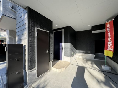 【その他】 | ◆◇綱島東B号棟◇◆ | ◆ゆったりとした駐車スペースを確保いたしました。嬉しい収納付きです！自転車やバイクなど、屋根があるのが嬉しいですね。