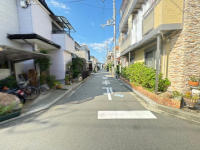 【前面道路含む現地写真】 | 浜寺南町　戸建て | 前面3方道路の角地です