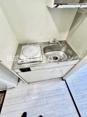 リブ山手のキッチン