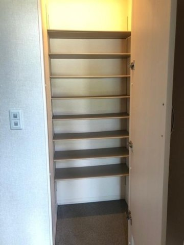 フェアプラッツ　A棟の玄関|シューズボックス付きの玄関です★