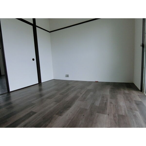 木曽川コーポラスの居間・リビング