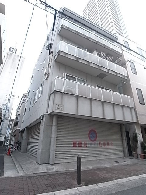 神戸市中央区元町通３丁目の賃貸マンションのエントランス