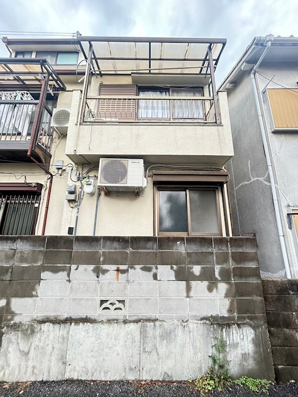 神戸市灘区五毛通１丁目の一戸建ての外観