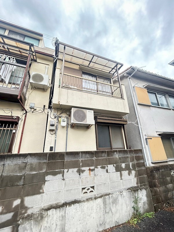 神戸市灘区五毛通１丁目の一戸建てのエントランス