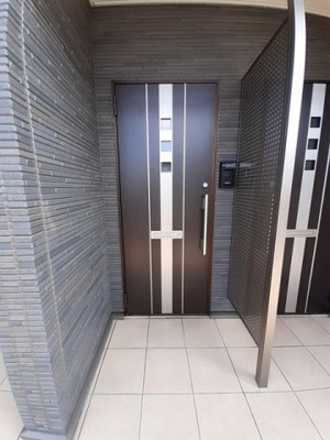 【エントランス】 | ゼロツー弐番館