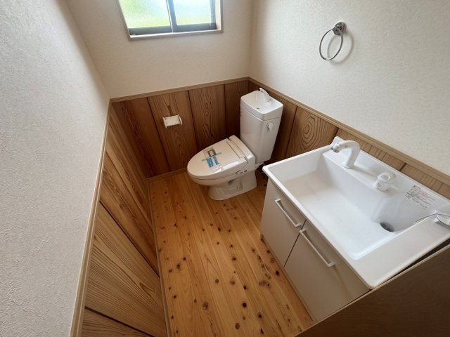 城島町江島　新築平屋のトイレ