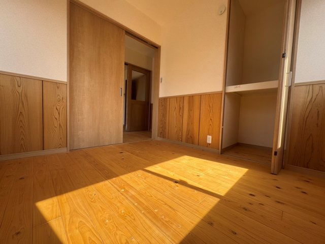 城島町江島　新築平屋の洋室