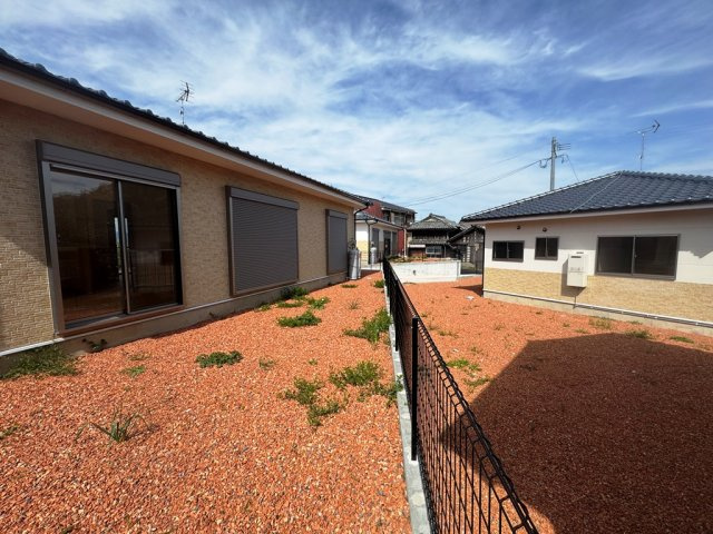 城島町江島　新築平屋の庭