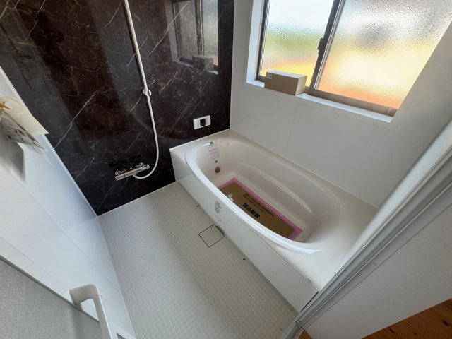 城島町江島　新築平屋の浴室