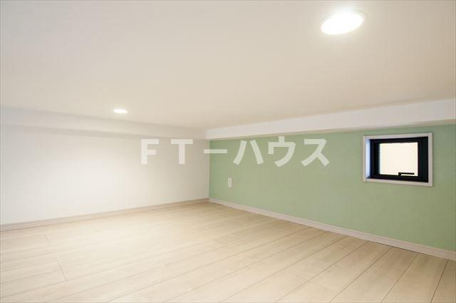 千葉市花見川区南花園１丁目のアパートの寝室