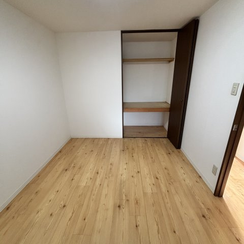 エルクレストの洋室|広々とした洋室です