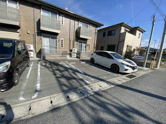 ディアコートの駐車場