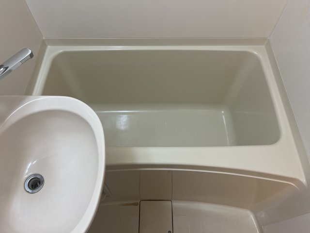 ミストラル西庄の浴室