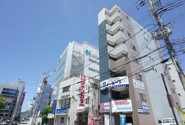 セゾン・ド源八の外観