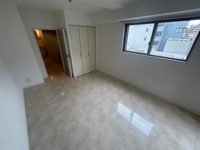 セゾン・ド源八の居間・リビング