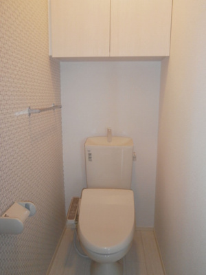 【トイレ】 | フォーゲルテラス リラ Ⅴ | 温水洗浄暖房便座