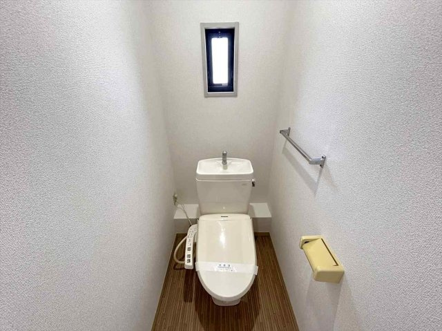 アンセスグランヒルズ　Ｅ棟のトイレ