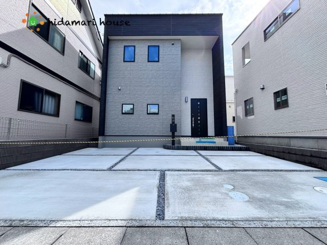 伊奈町内宿台　第1期　新築一戸建て　ワイウッドコート　03の駐車場