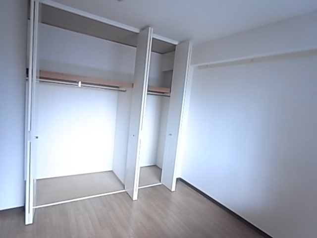 神戸市兵庫区浜崎通の賃貸マンションの収納