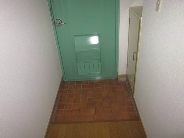 サンシャインビル（南）の玄関|イメージ