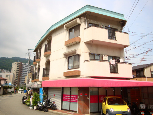 旭ハイツ川面の外観