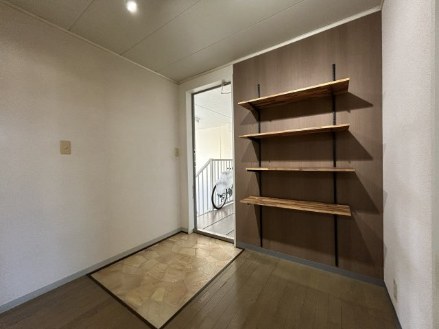 トゥインクル吉田C棟の駐車場|２台付き、3台目3300円（条件付）区画は要相談