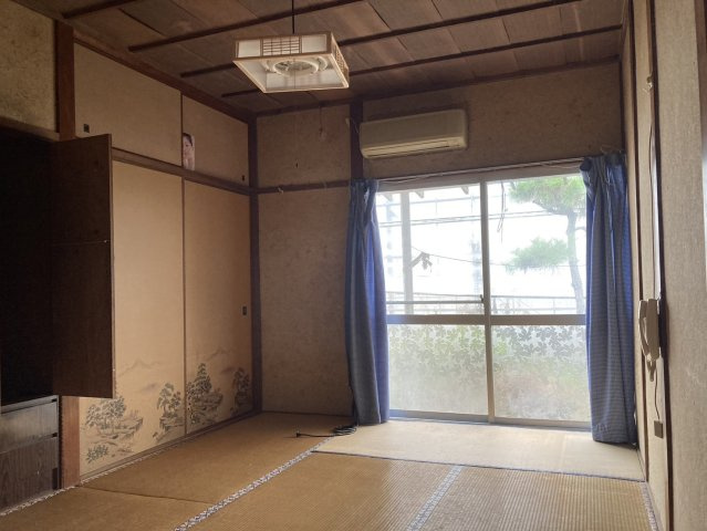 西条市安知生の中古一戸建の和室|和室があれば客間としても活用できます