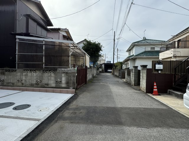 鎌ケ谷市東初富４丁目新築戸建の前面道路含む現地写真|北西側前面道路