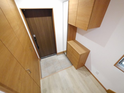 【玄関】 | 神若通３丁目中古戸建