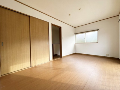 【洋室】 | 緑ヶ丘ヴィレッジⅠ | ※修繕中のお写真です