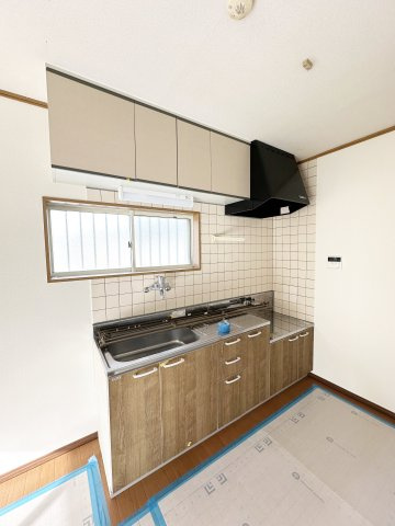 緑ヶ丘ヴィレッジⅠのキッチン|※修繕中のお写真です
