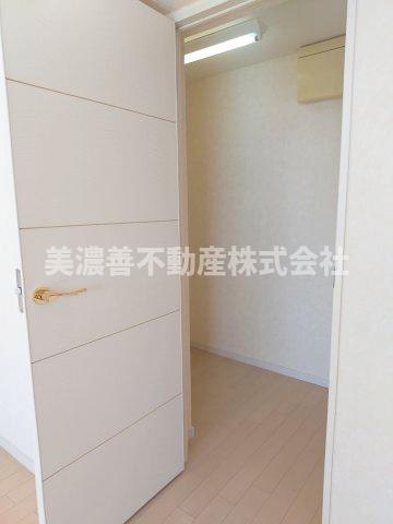 ６４２６７　キャッスルハイツ正木Ⅲの収納