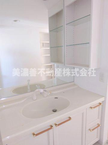 ６４２６７　キャッスルハイツ正木Ⅲの独立洗面台