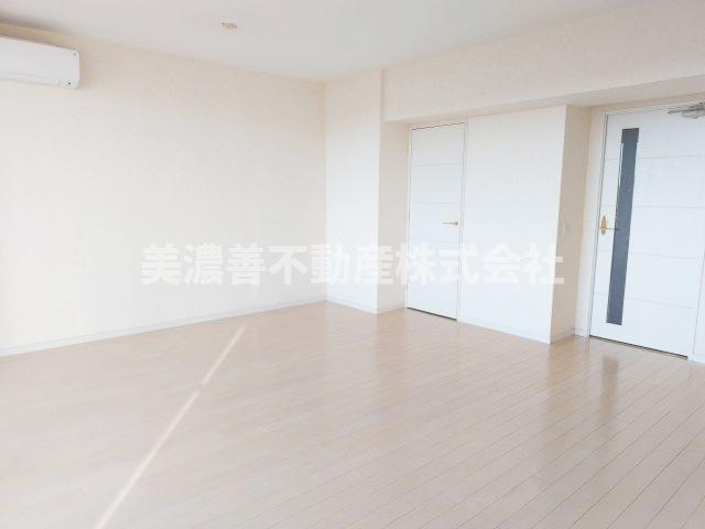 ６４２６７　キャッスルハイツ正木Ⅲの居間・リビング