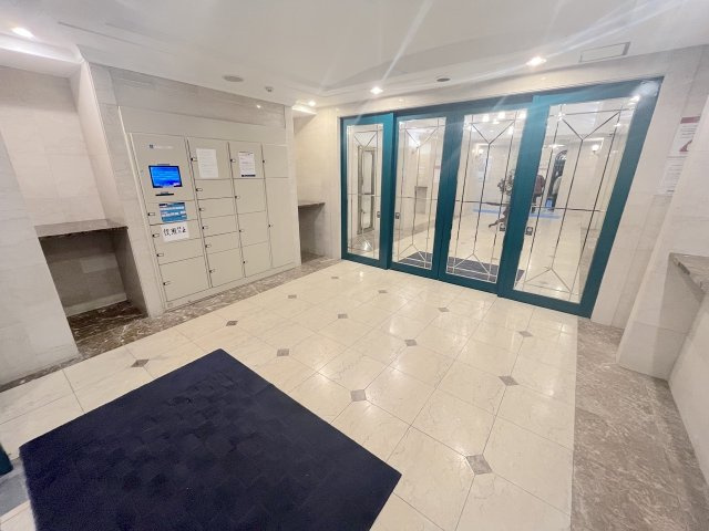 アーサー和白丘フォレスタのエントランス