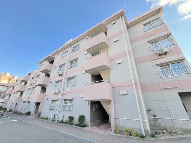 日商岩井南福岡マンションの外観